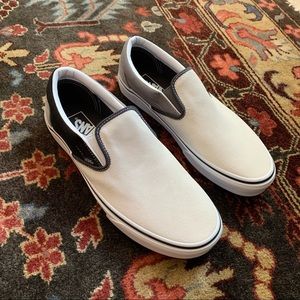NWT Vans Suede Classic Slip On White Black Size 9